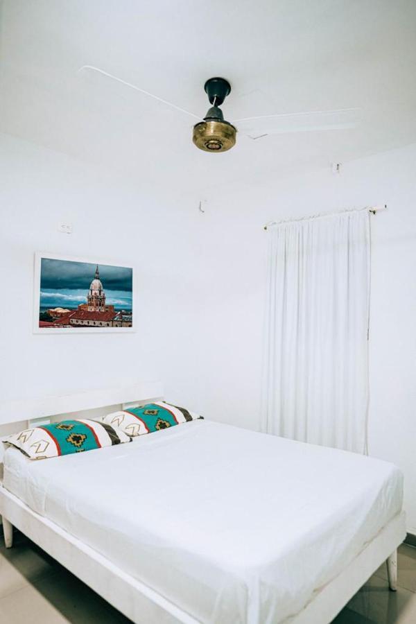 Neos Hotel Cartagena Exterior photo