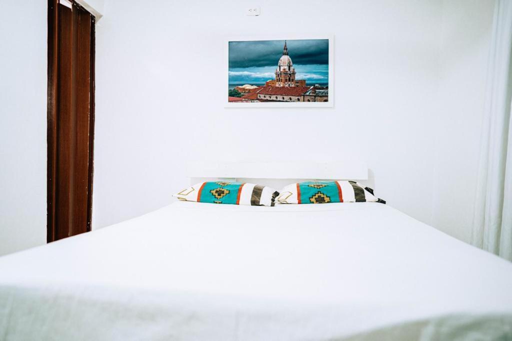 Neos Hotel Cartagena Exterior photo